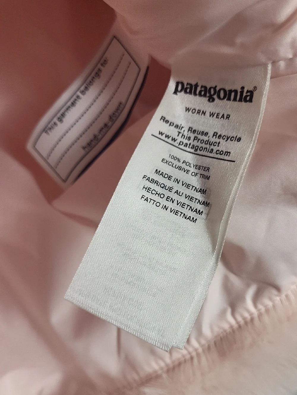 Patagonia® Worn WearGirls' Lunar Frost Jacket. Size 12 (girl)